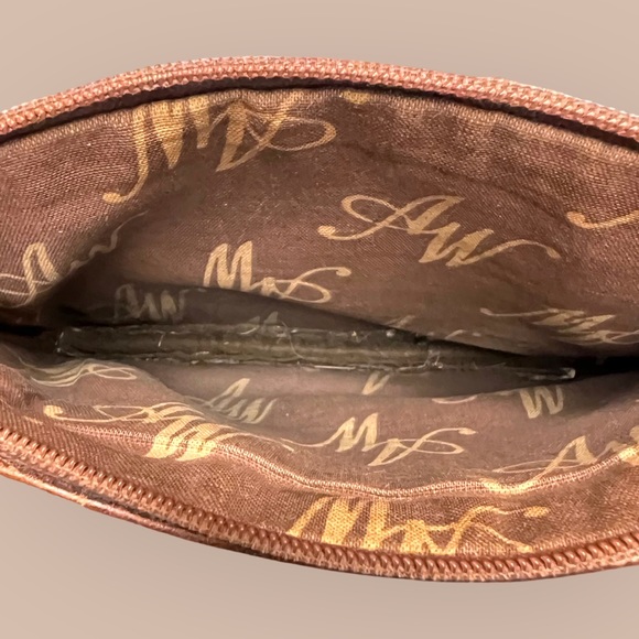 American West Leather Zippered Pouch or Wallet - Picture 10 of 10